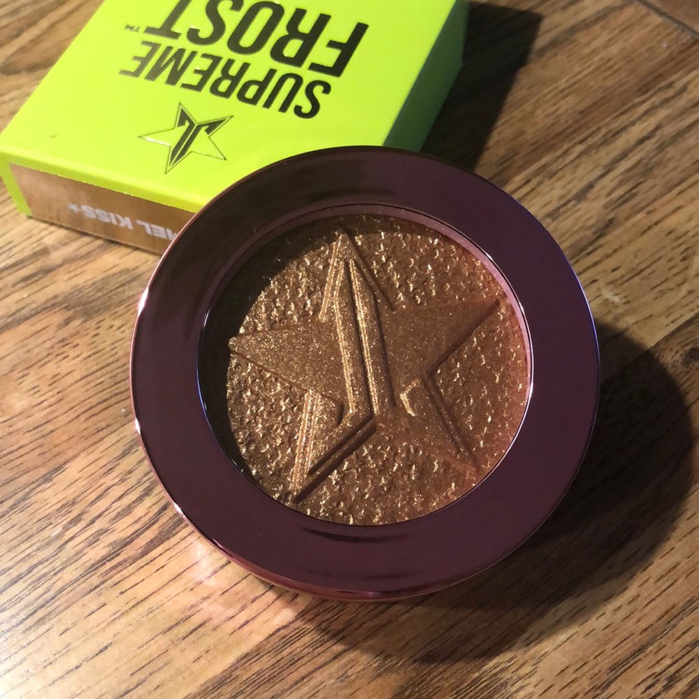 Jeffree Star Supreme Frost Caramel Kiss Highlight